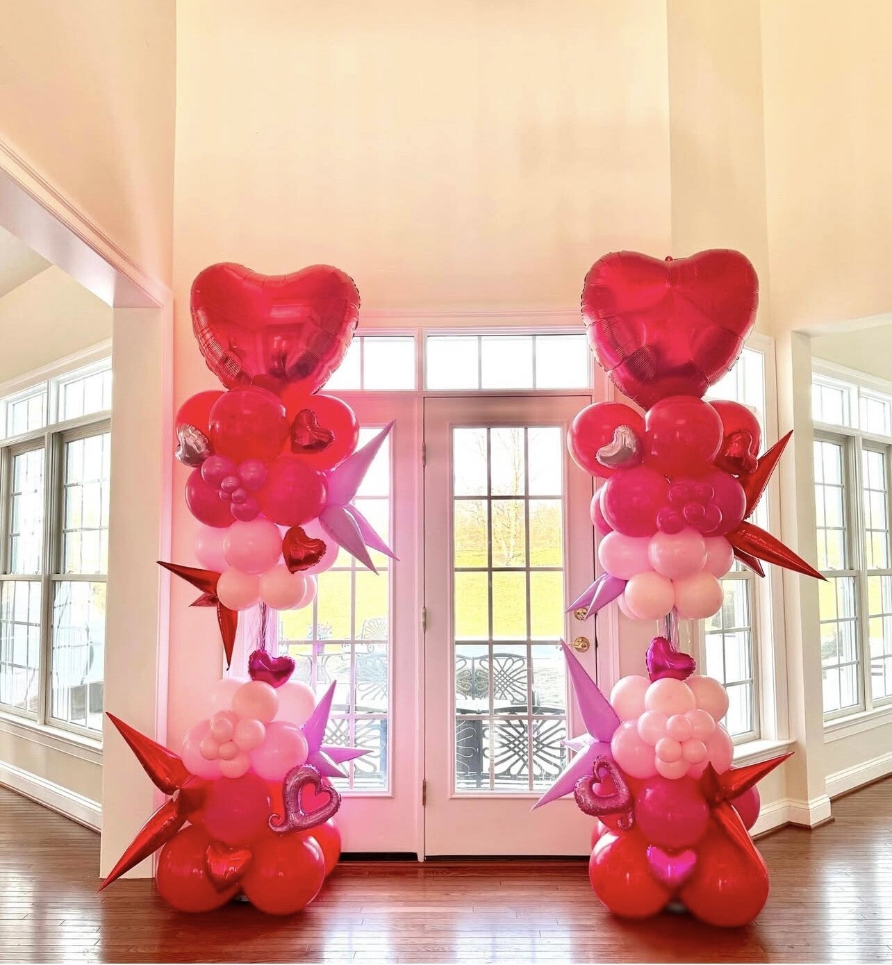 Deluxe Heart Balloon Column | Party Balloons